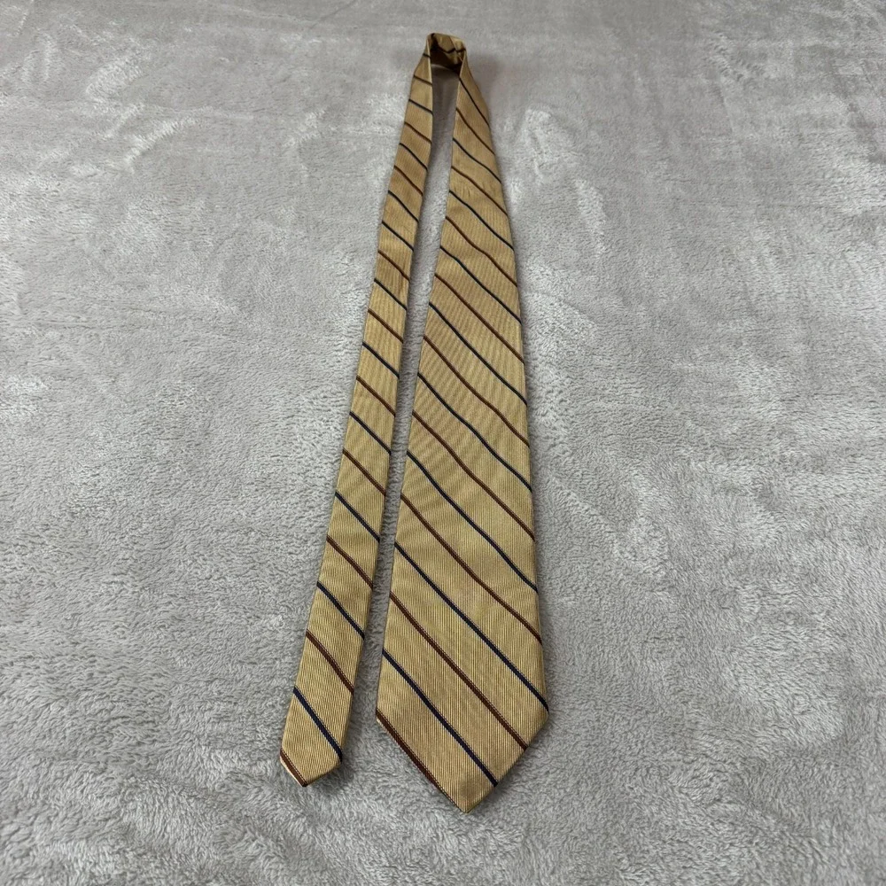 Brooks Brothers excellent pre